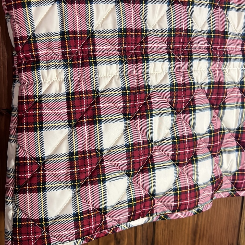 St. John’s Bay Plaid Quilted Puffer Vest with Button Pockets and Zipper - Picture 10 of 10
